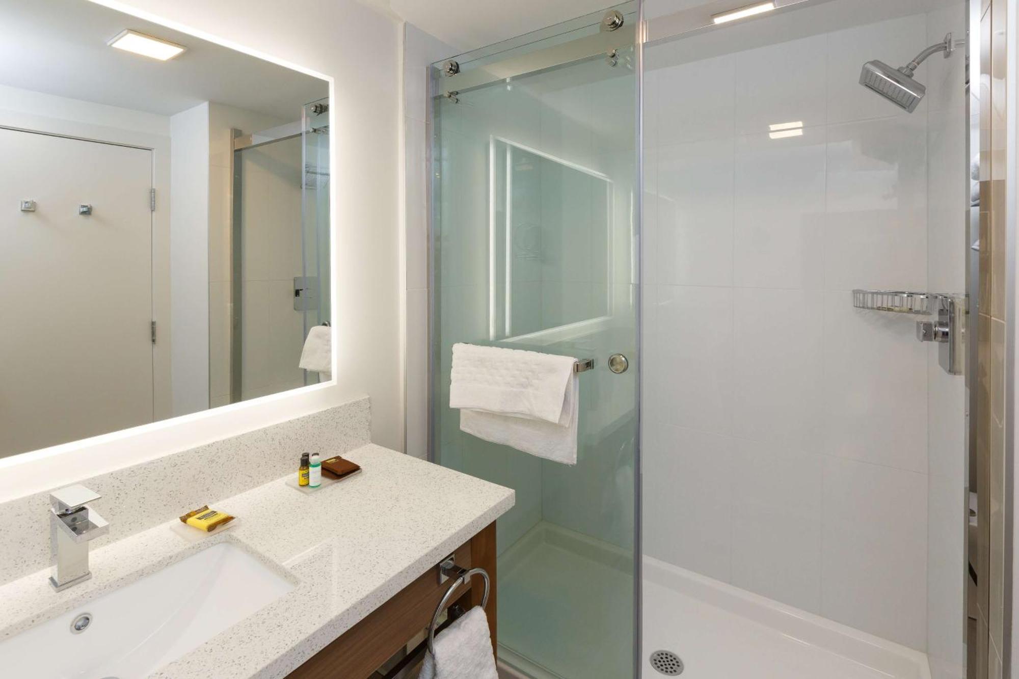 Executive Residency By Best Western Calgary City View North Dış mekan fotoğraf